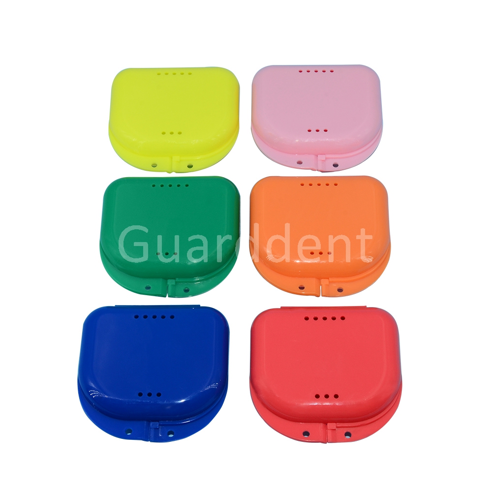 Hot Sale New Color Retainer Box Mini Denture Box with approved FDA with cheap price